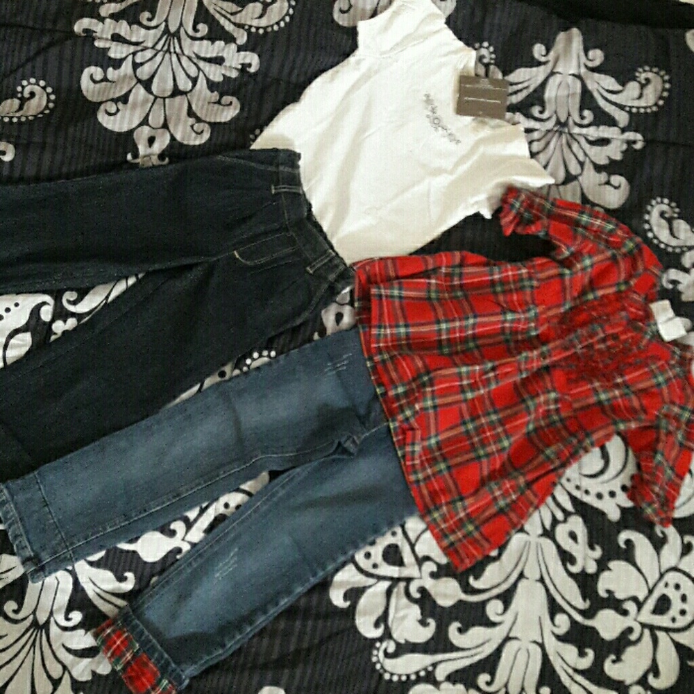 Bundle of  4 pieces